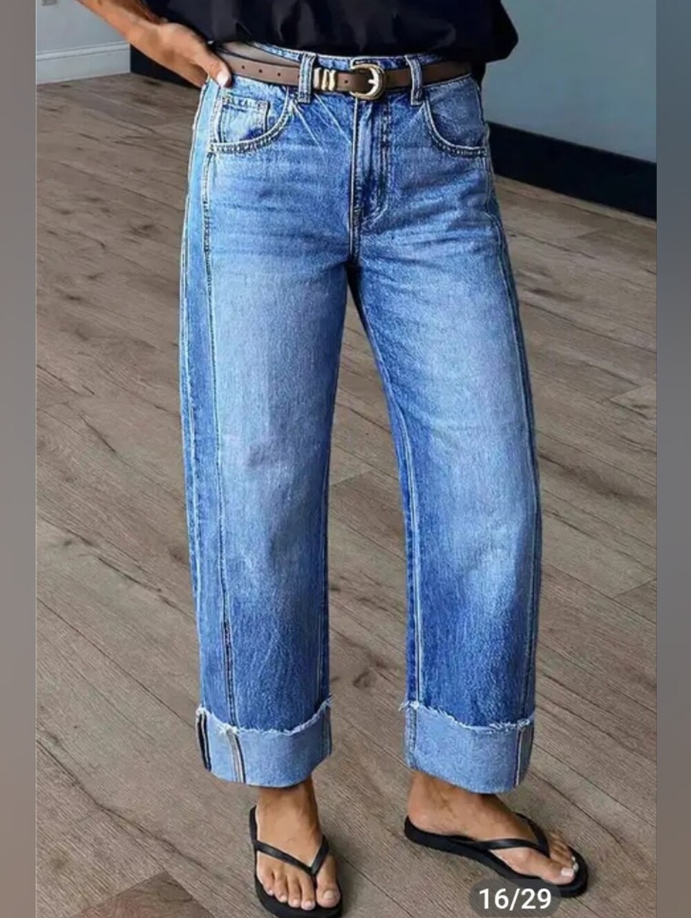 Flamingals Seam Front Roll Hem Mid Rise Straight Leg Crop Jeans NWT M
